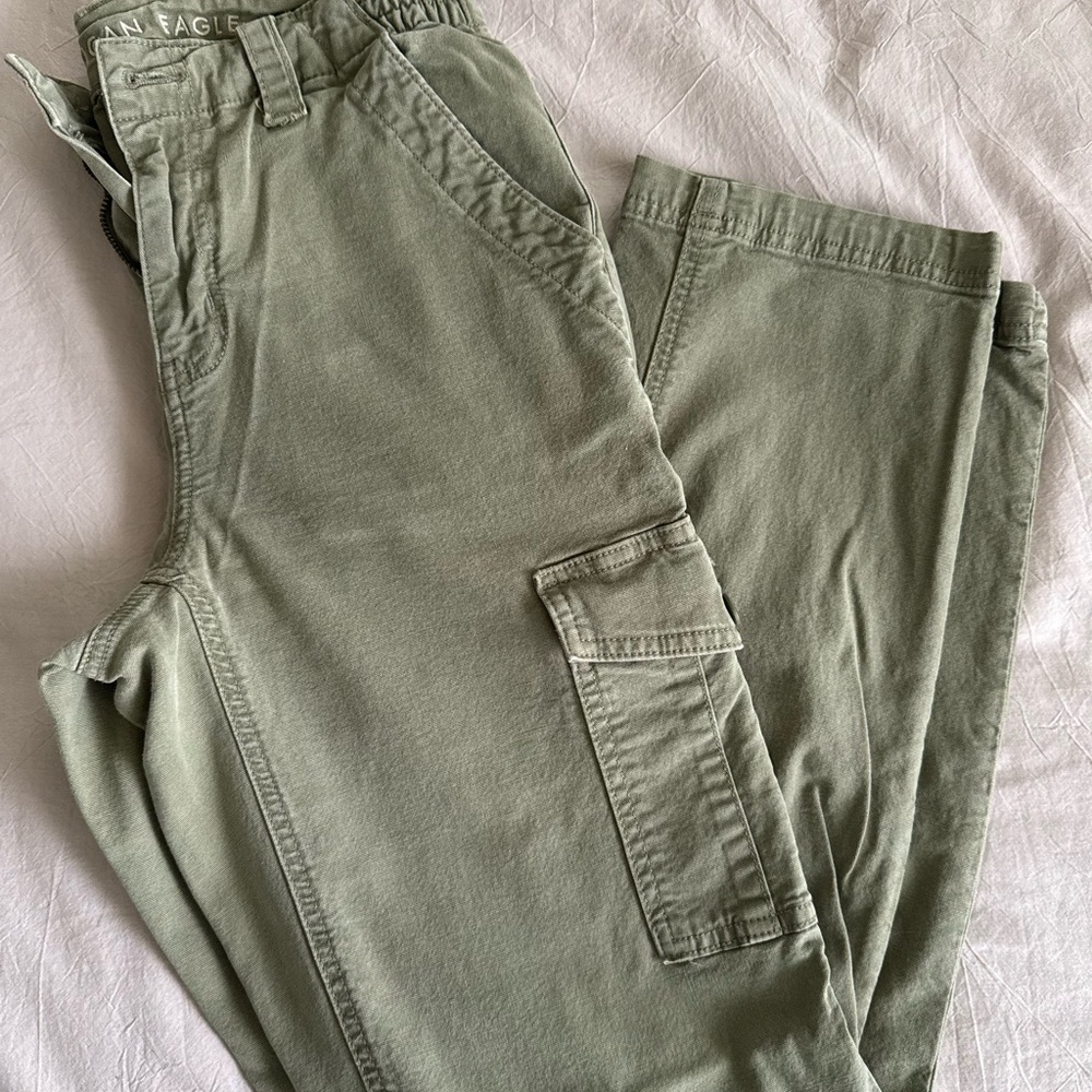 American Eagle Women’s Stretch Cargo Straight Pant